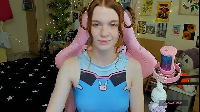 Snapshot of Sunny_Elly chatting on 1, 8, 2026 Sunny Elly online show from 1, 8, 2026