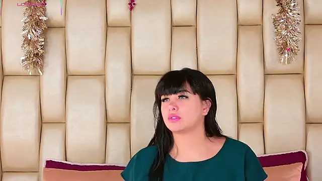 Alexa Miss online show from 14, 12, 2025