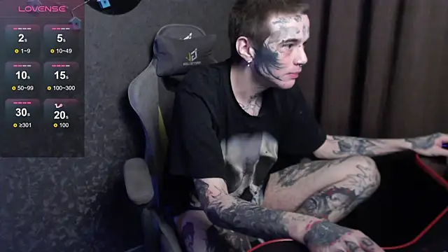 Snapshot of lonelycrystal chatting on 12, 3, 2025 lonelycrystal online show from 12, 3, 2025