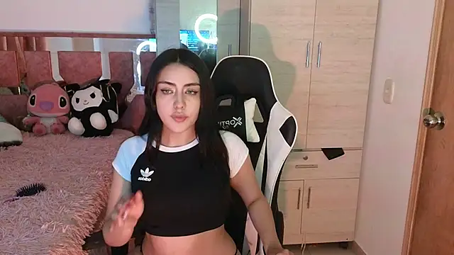 Snapshot of Angel_lusst chatting on 25, 12, 2024 Angel lusst online show from 25, 12, 2024