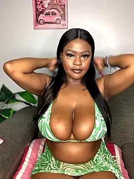 Snapshot of Boobylicious_BB chatting on 16, 1, 2026 Boobylicious BB online show from 16, 1, 2026