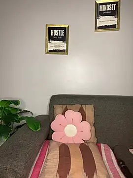 Snapshot of Boobylicious_BB chatting on 27, 2, 2026 Boobylicious BB online show from 27, 2, 2026