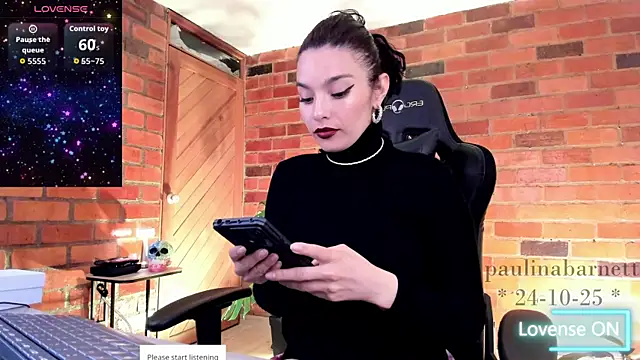 paulinabarnett- online show from 25, 10, 2025