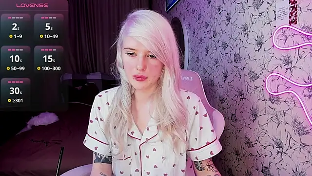 Snapshot of Healing__girl chatting on 3, 3, 2025 Healing  girl online show from 3, 3, 2025