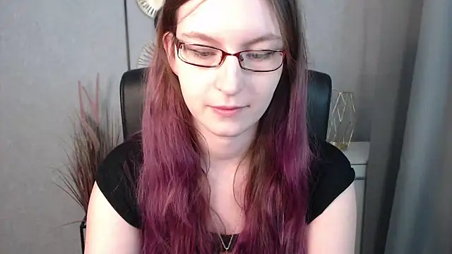 emmaxDelight online show from 21, 1, 2025