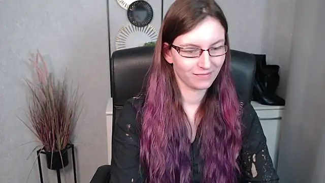 emmaxDelight online show from 25, 2, 2025