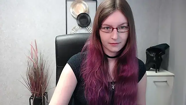 emmaxDelight online show from 13, 3, 2025