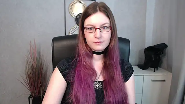 emmaxDelight online show from 15, 3, 2025