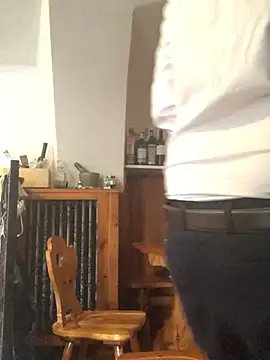 Snapshot of lostile8 chatting on 30, 1, 2025 lostile8 online show from 30, 1, 2025