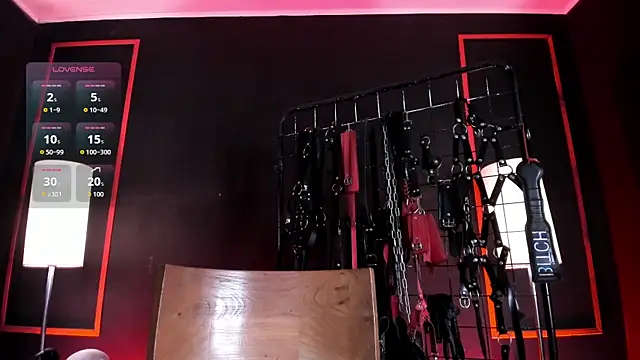 Carolina Arias online show from 31, 3, 2026