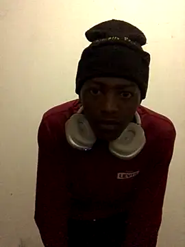 Snapshot of thekidrose chatting on 5, 12, 2025 thekidrose online show from 5, 12, 2025