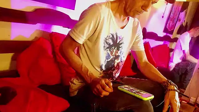 Snapshot of laye19 chatting on 10, 3, 2026 laye19 online show from 10, 3, 2026