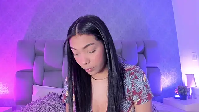 KarolRojas  online show from 1, 10, 2025