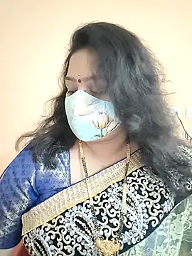 neelu-hoty online show from 30, 12, 2024