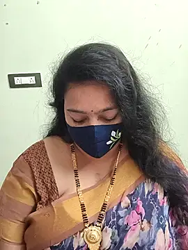 neelu-hoty online show from 9, 2, 2026