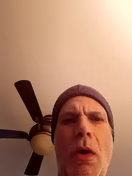 Hand69someguy online show from 26, 2, 2025