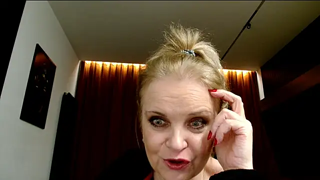 sexyjennyeu online show from 1, 4, 2026