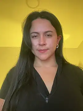 CoralineKam1 online show from 23, 2, 2025