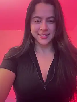 CoralineKam1 online show from 28, 2, 2025