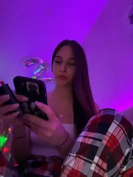 Snapshot of EricaWalls chatting on 6, 12, 2024 EricaWalls online show from 6, 12, 2024