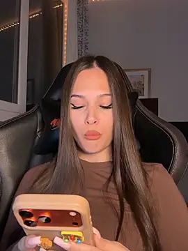 EricaWalls online show from 20, 4, 2026