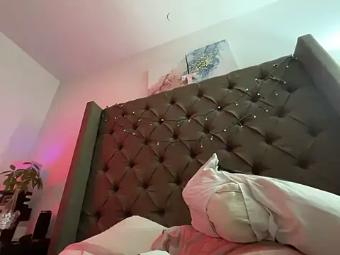 XXXLollipopsJuicy online show from 29, 4, 2026