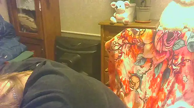 Snapshot of Manulyonok51 chatting on 24, 2, 2025 Manulyonok51 online show from 24, 2, 2025