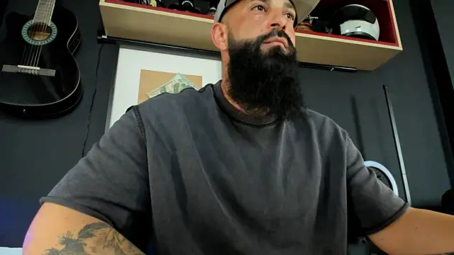 axxelrich  online show from 4, 2, 2025