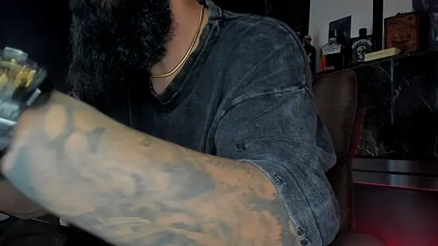 axxelrich  online show from 7, 10, 2025