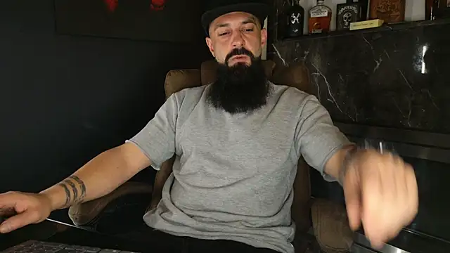 axxelrich  online show from 11, 11, 2025