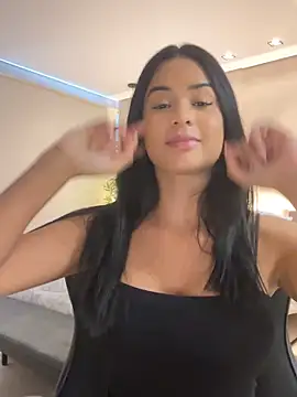 Laisabrazil online show from 17, 11, 2025