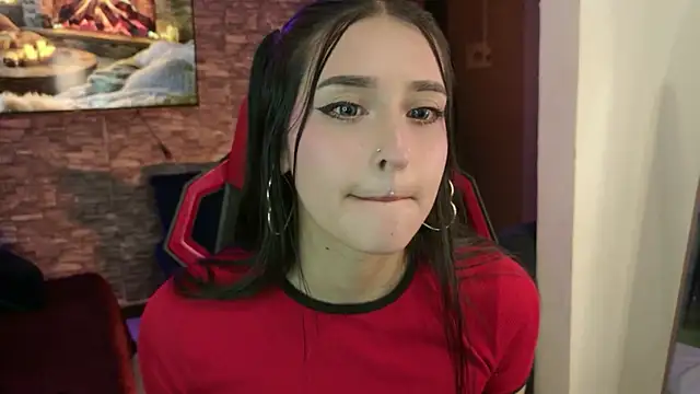 Snapshot of Charlotte_greys chatting on 15, 7, 2026 Charlotte greys online show from 15, 7, 2026