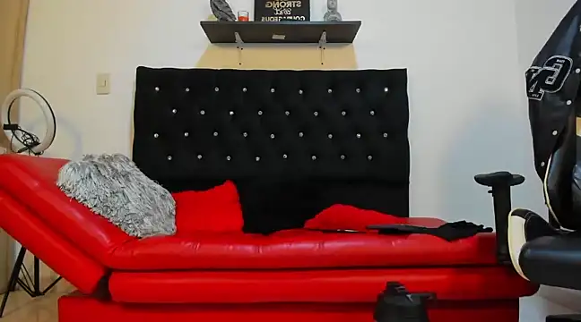 julian wallace online show from 24, 2, 2025