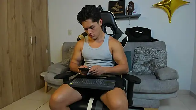 Snapshot of julian_wallace chatting on 17, 1, 2026 julian wallace online show from 17, 1, 2026