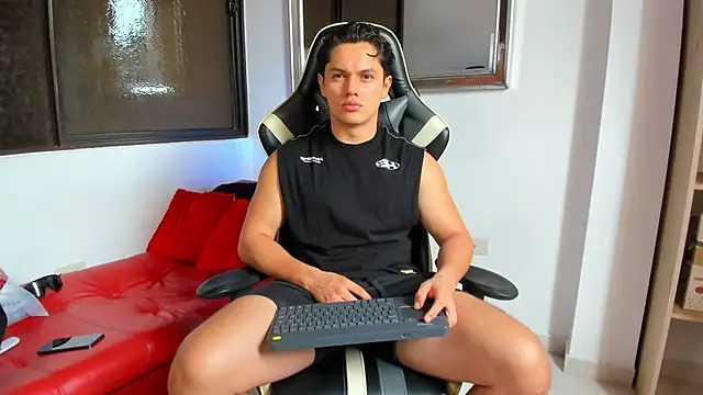 julian wallace online show from 10, 3, 2026