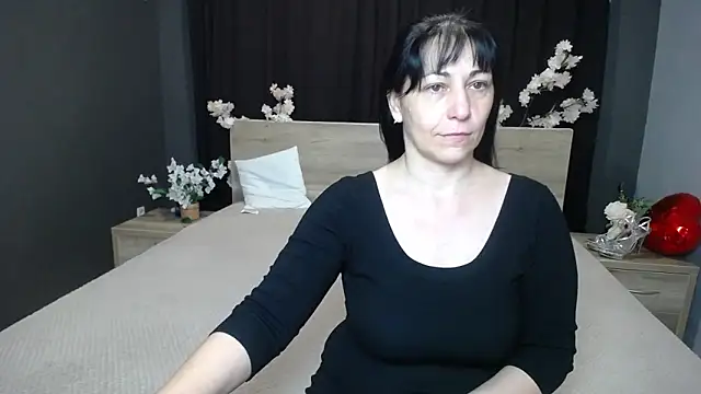 Snapshot of LiluGrants chatting on 16, 5, 2026 LiluGrants online show from 16, 5, 2026