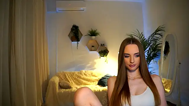 petitegonwiild online show from 5, 1, 2025