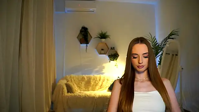 petitegonwiild online show from 9, 1, 2025