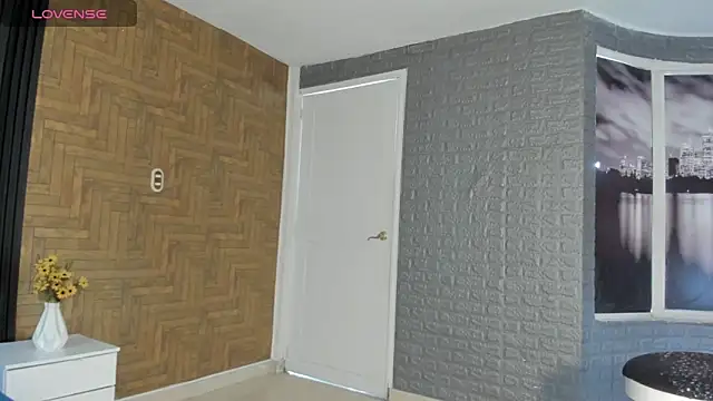 Snapshot of Laross25 chatting on 24, 2, 2026 Laross25 online show from 24, 2, 2026