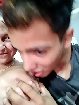 Snapshot of Horny-Mommy-Dirty chatting on 8, 1, 2026 Horny-Mommy-Dirty online show from 8, 1, 2026