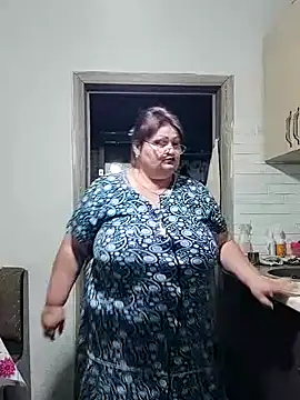 Snapshot of Goddess57 chatting on 7, 6, 2026 Goddess57 online show from 7, 6, 2026