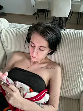 Lena Lang online show from 1, 4, 2026