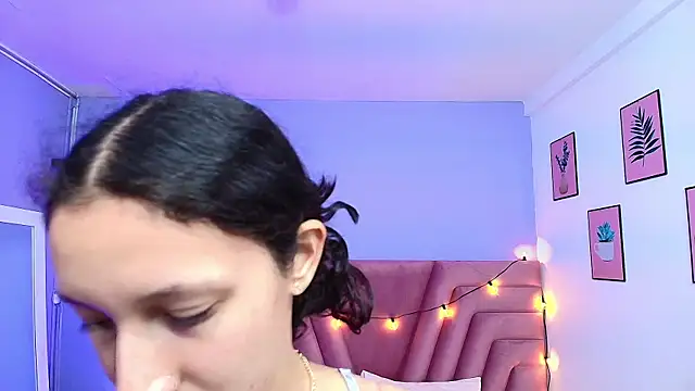 Beautifulskinny18 online show from 7, 2, 2025