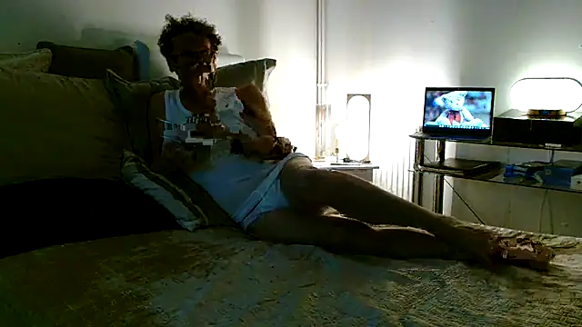 Snapshot of ImYourXtoy chatting on 7, 5, 2026 ImYourXtoy online show from 7, 5, 2026