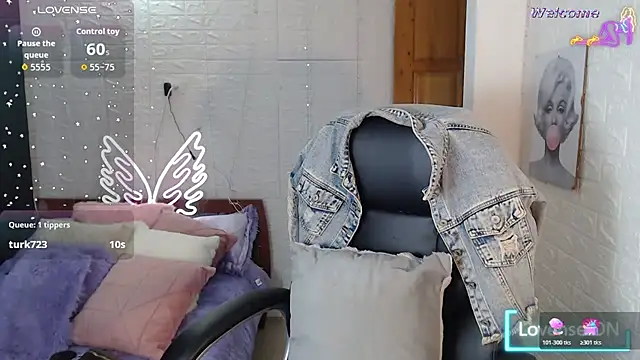 Snapshot of Paulina_627 chatting on 8, 6, 2026 Paulina 627 online show from 8, 6, 2026