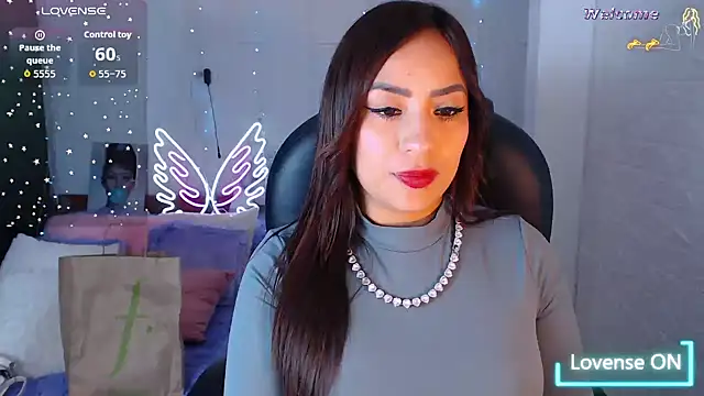 Snapshot of Paulina_627 chatting on 20, 6, 2026 Paulina 627 online show from 20, 6, 2026