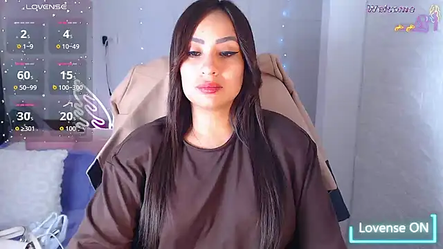 Snapshot of Paulina_627 chatting on 4, 7, 2026 Paulina 627 online show from 4, 7, 2026