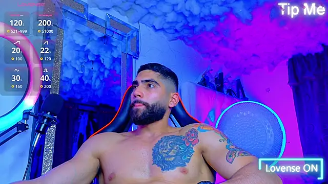 Rich boy01 online show from 14, 4, 2026