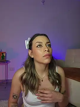 Snapshot of mich_bittersweet chatting on 20, 6, 2026 mich bittersweet online show from 20, 6, 2026