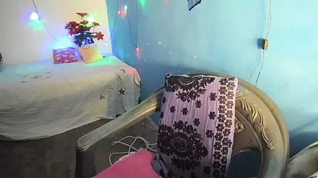 aarjulove online show from 5, 11, 2025